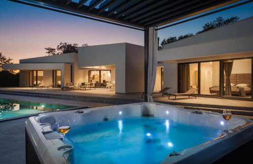Villa Vines, Modern luxury in serene seclusion - Foto 49