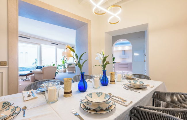 Luxurious Apartment with Patio and Pool - Foto 10