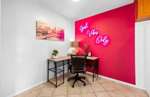 Beverly Hills Chic 2 bed 2bath with Patio and Parking 309 - Foto 26