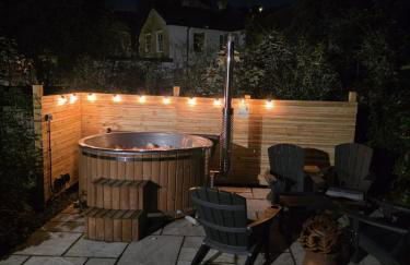 Modern 2 bedroom cottage near Bike Park Wales. - Photo 1