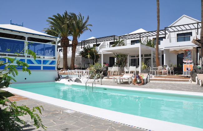 Apartamentos Los Tulipanes - Photo 57