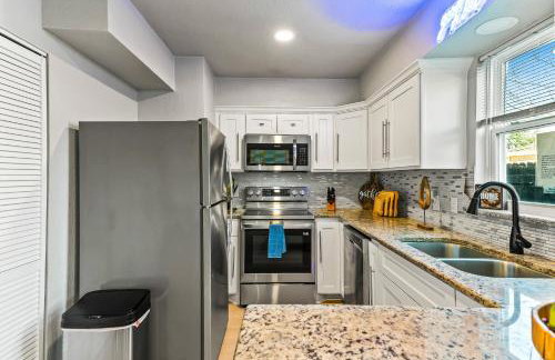 Stylish & Comfy Downtown Gem Irving Parking - Foto 11