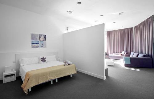 Villa in Sitges with Pool, Jacuzzi, BBQ, View, AC, 12Pax - Foto 27