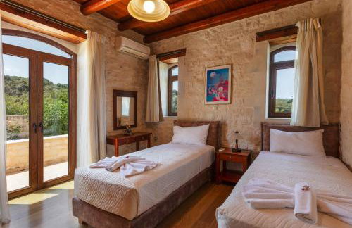 Villa Eleftherna - Majestic Evergreen Retreat with Scenic Views - Foto 28
