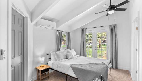 Near Red Rocks with Hot Tub, Fire Pit and Views - Foto 5