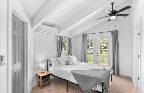 Near Red Rocks with Hot Tub, Fire Pit and Views - Foto 5