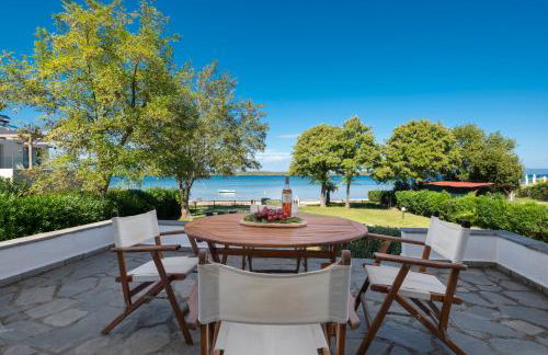 Seaside Vourvourou Villa - Photo 1