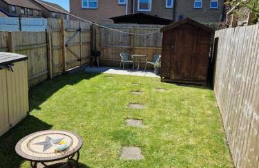 The Humsford Hideaway 2 bedroom home with driveway - Foto 7