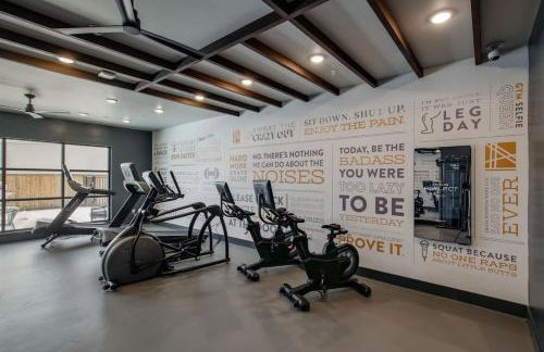 Boulevard Stays Comfortable 1BR Suite w Pool Parking Gym 02 - Foto 3