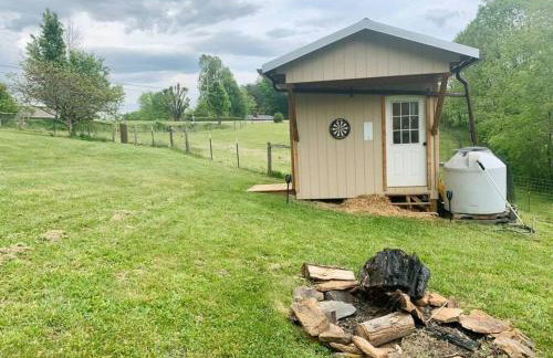 Romantic Garden Studio - 1BR - Indoor Fireplace - Foto 36