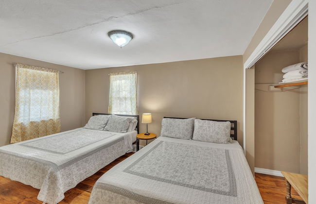 Downtown 2 Story Property 2 Bedroom Apts by RedAwning - Foto 5