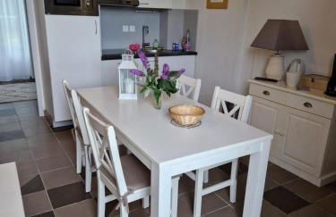 Charmant T3 plain-pied avec terrasse privée, parking gratuit et piscine à Baden - Photo 4