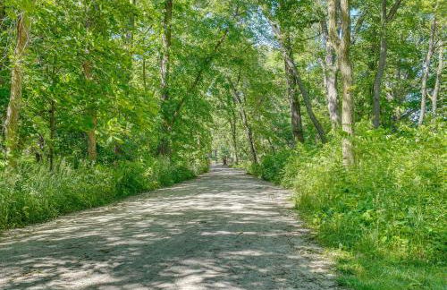 Peaceful Warrenville Home 1 Mi to Herrick Lake! - Foto 31