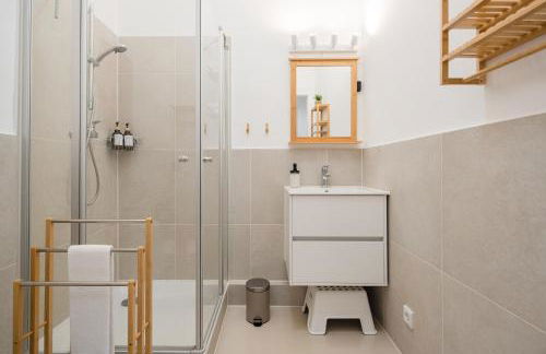 Cozy City Apartment auf 130qm mit Billardtisch für bis zu 9 Gäste - Foto 17