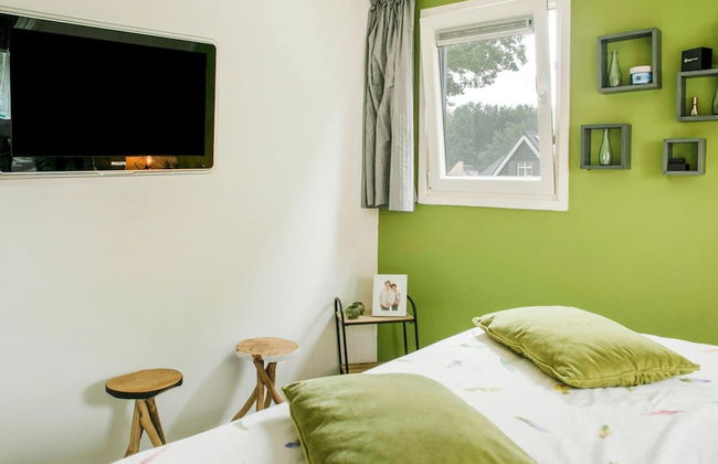 Lovely Holiday Home in Kaatsheuvel With Bubble Bath - Photo 12