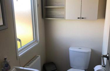 Relaxing Retreat with Hot Tub - Photo 13