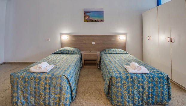 Green Bungalows - Photo 4