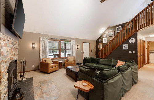 Majestic Escapes Hot Tub Firepit Deck Large Yard - Foto 11