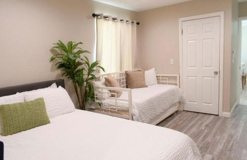 Lux 6BedRoom Villa with Salted Pool, Hot tub and near Disneyland - Foto 13