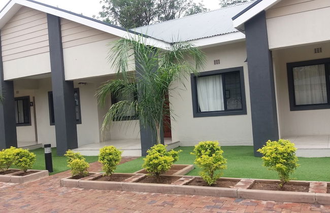 Staybridge Self Catering Apartments - Foto 7