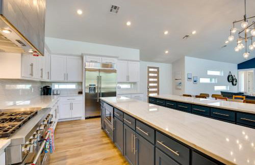 Relax Fireside! Waterfront Malakoff Home with Pool - Foto 9