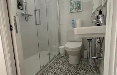 Ramsgate Retreats - Latimer House, boutique seaside holiday home for large families, groups, golf - Foto 35