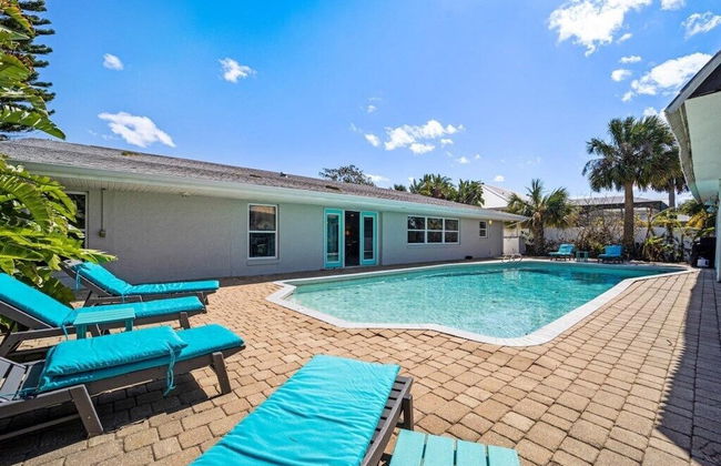 Canal Front Beach Home, Private Pool - Foto 32