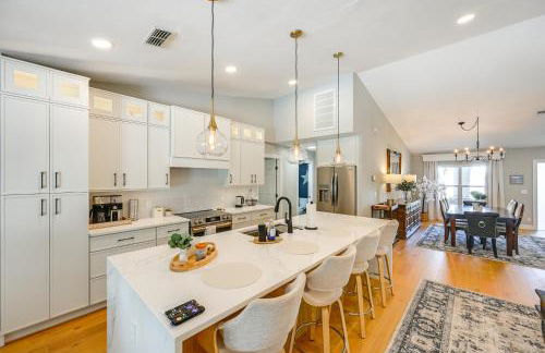 Resort Community Escape Naples Home 5 Mi to Beach - Photo 13