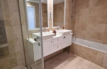 Casares del Mar Luxury Apartment - Photo 40