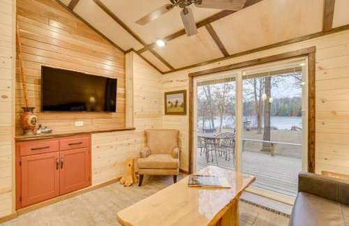 Minong Flowage Cabin with Fire Pit and Dock! - Foto 3