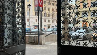 Saint Peter & Giulio Cesare - Photo 1