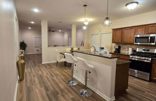 Modern Spacious Home Near the medical center, NRG, Downtown and UHD - Photo 23