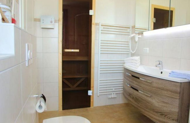 Apartment in Tranquil Location - Photo 11