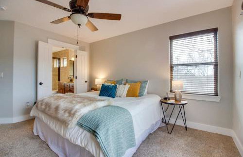 Lakefront Home with WiFi, Entertainment, Dock & Lake Views - Dogs OK - Photo 22
