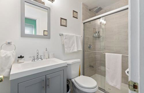 The Ultimate Escape. Unpack, Relax, Enjoy!Sleeps14 - Foto 52