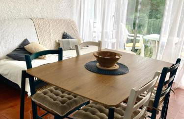 Idyllique ! Terrasse vue jardin et montagne, parking, local à vélos, à 2 pas de la plage et piscine de mai à septembre ! - Foto 8