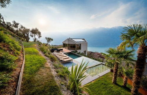 Villa Arias lake view - Photo 21