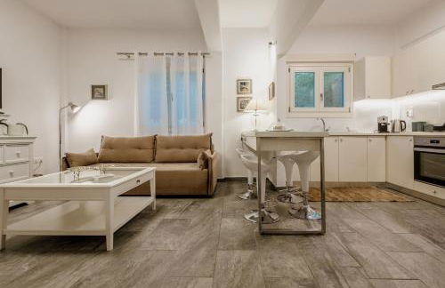 Chrisi Holiday Home - 500 sqm Private Gardens & Nature View - 300m by the sea - Photo 7