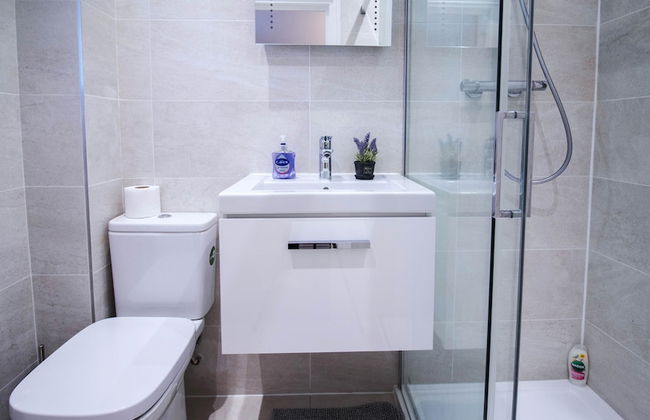 2 Bed 1 Bath Town Center Apartment - Foto 26