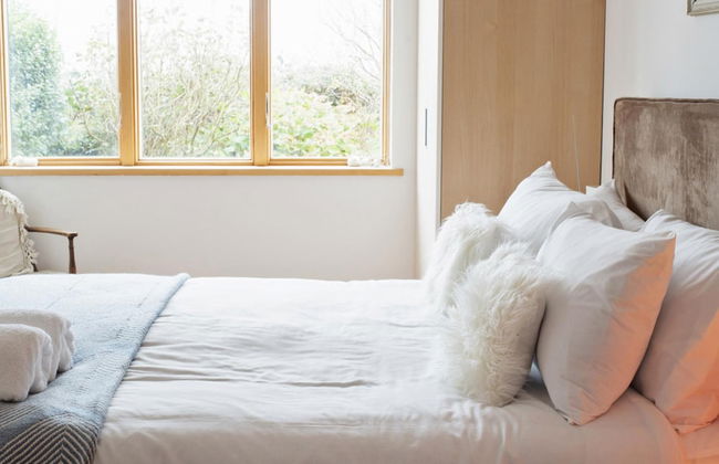 Triskele Detached Characteristic Home Sleeps 10 - Foto 12