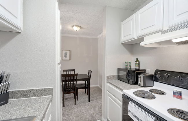 Lovely Midland Getaway With Fitness Center - Foto 8