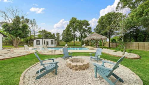 Sprawling estate with private pool and game room and guest house - Foto 4