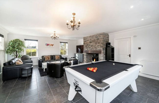 Thatched Cottage - hot tub BBQ and Pool Table - Foto 1