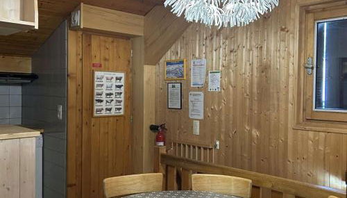 Appartement typique 75m², 2 chambres, balcon, face au télésiège, parking, proche front de neige. - FR-1-595-92 - Foto 3