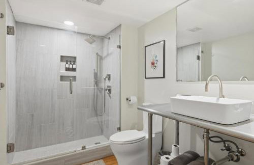 Industrial Modern Loft in Downtown Lafayette - Foto 25