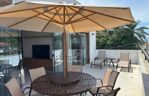 Cobertura pé na areia, 3 suítes e área externa - Foto 51