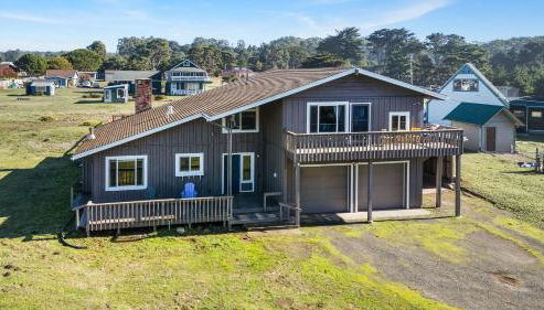 Oceanview 5 bedroom hot tub, firepit & dog run - Foto 2