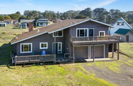 Oceanview 5 bedroom hot tub, firepit & dog run - Foto 2