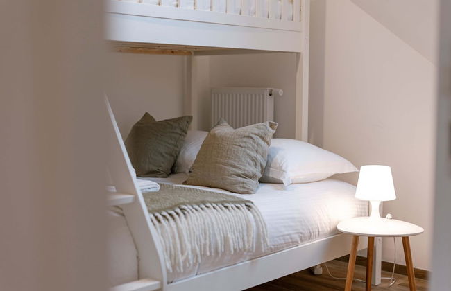 Cozy Beach Apartment in Middelkerke for 5 Guests Bright Living Space With Terrace - Photo 22