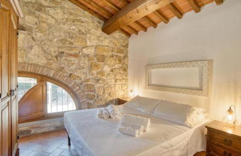 8 Bedroom Awesome Home In Arezzo - Foto 26